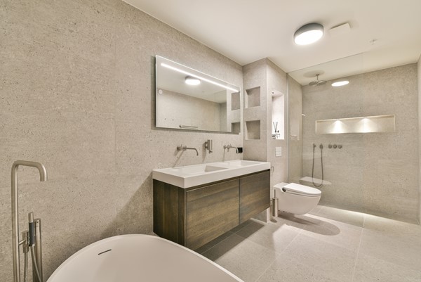 Medium property photo - Korte Ouderkerkerdijk 1W2, 1096 AC Amsterdam